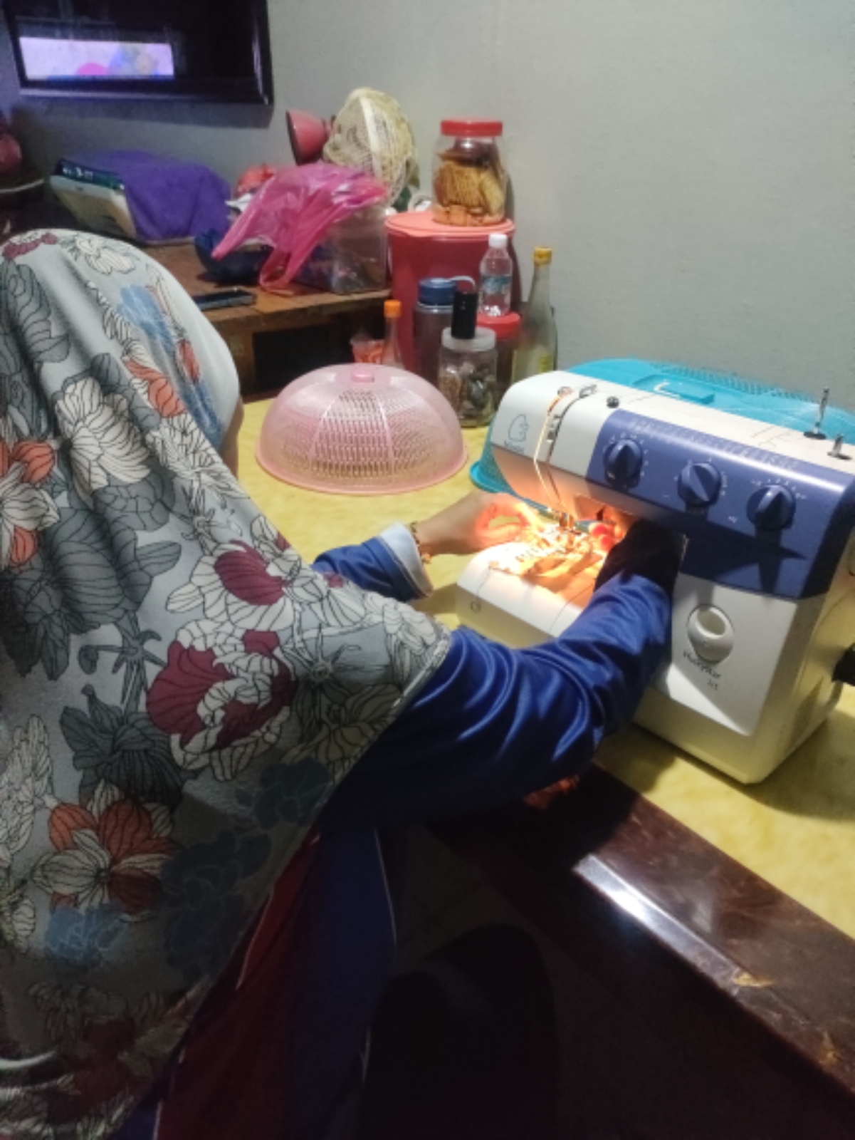 DELIVERY SEWIMG MACHINE