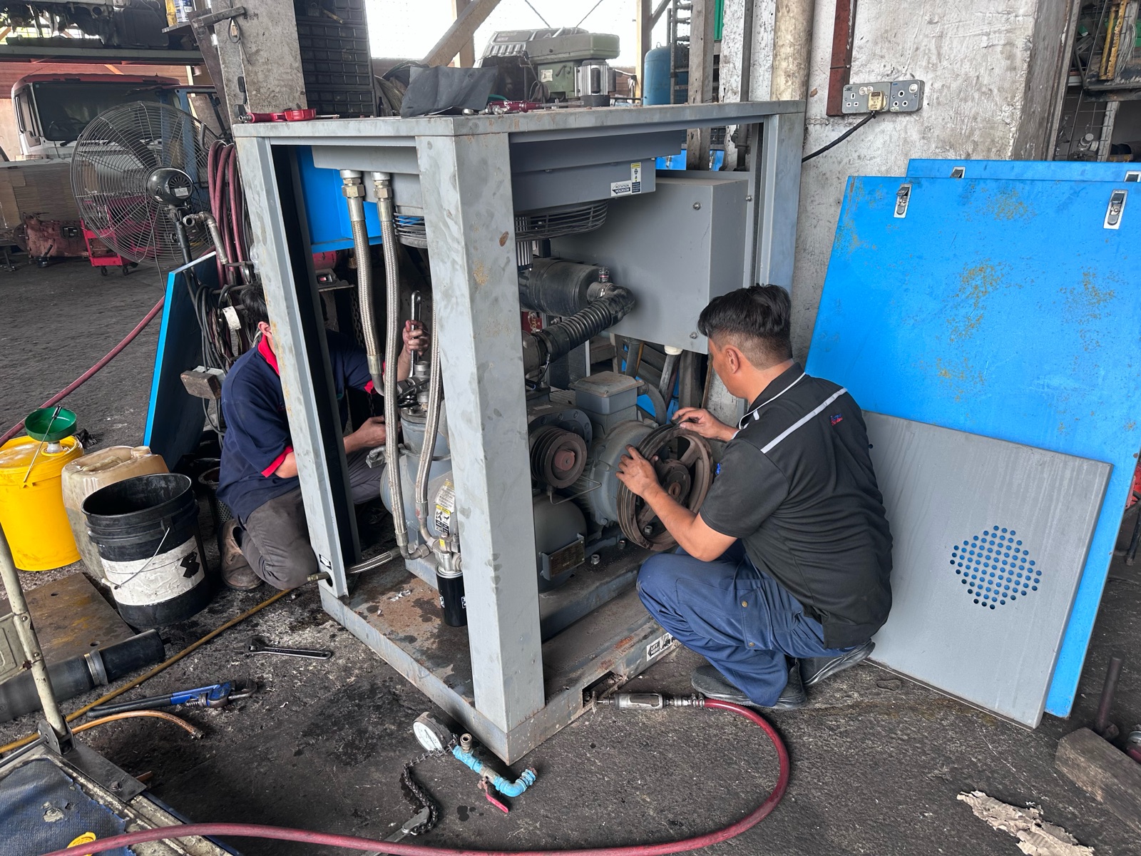 Service And Repair Screw Compressor 
