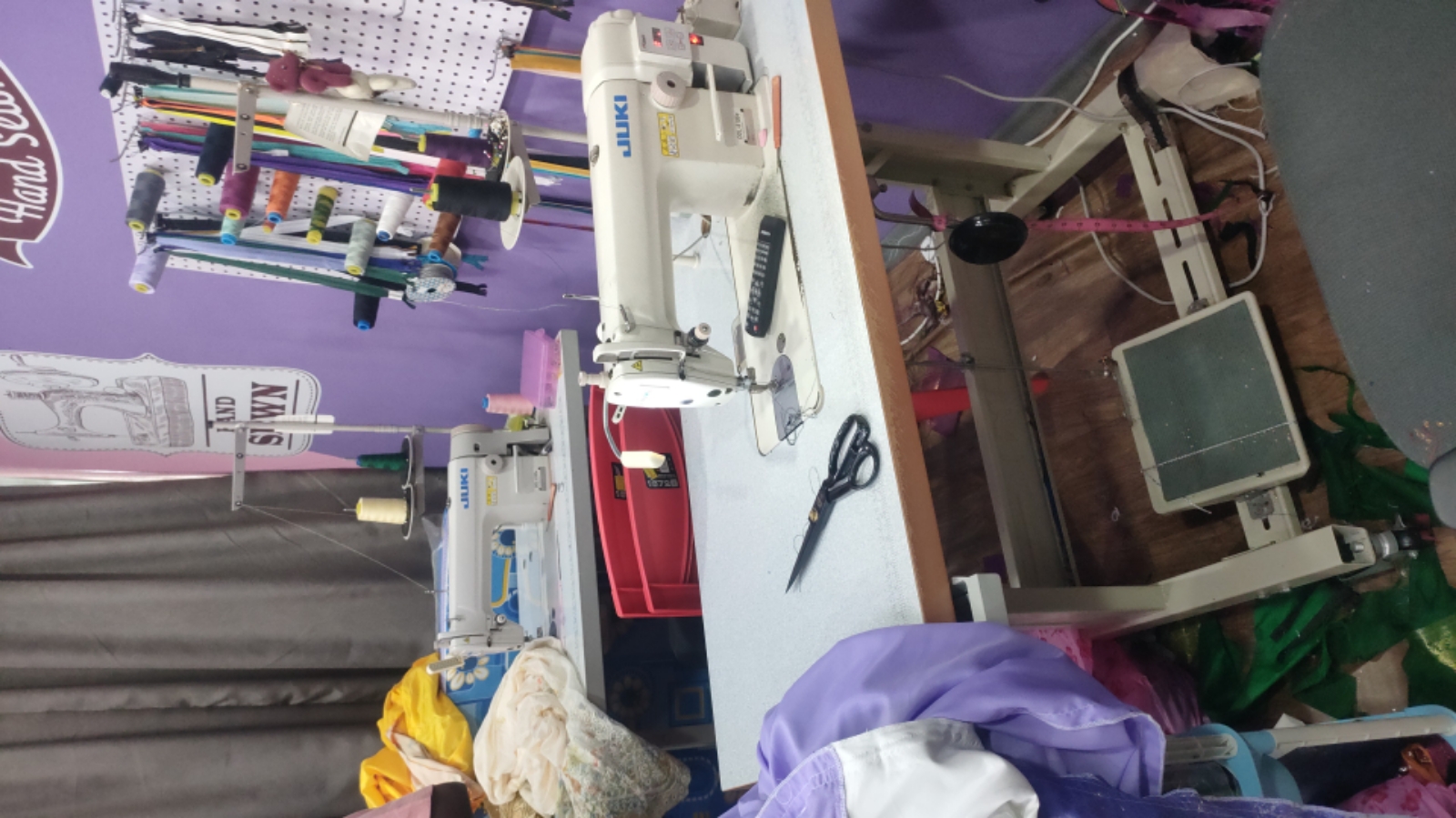 JUKI HI SPEED SEWING MACHINE