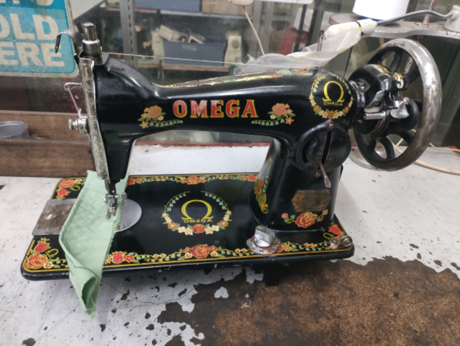 OMEGA ANTIQUE SEWING MACHINE OMEGA ANTIQUE SEWING MACHINE