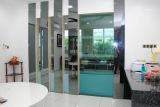 Glass mirror Wall and Half Auto System Tempered Glass Door