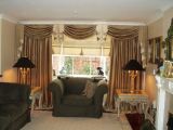 Curtain with Pelmet