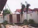 FENCING WALL