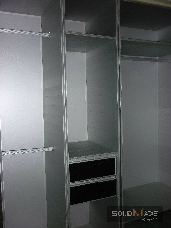 Aluminum Walk In Closet 