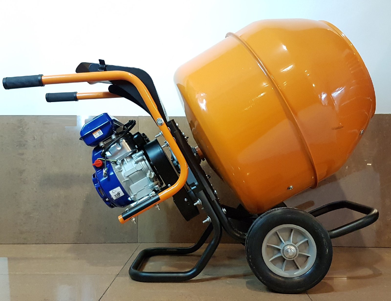 Buy MIKASA EXTERNAL CONCRETE VIBRATOR MGZ-F100A ID118461 Buy MIKASA EXTERNAL CONCRETE VIBRATOR MGZ-F100A ID118461