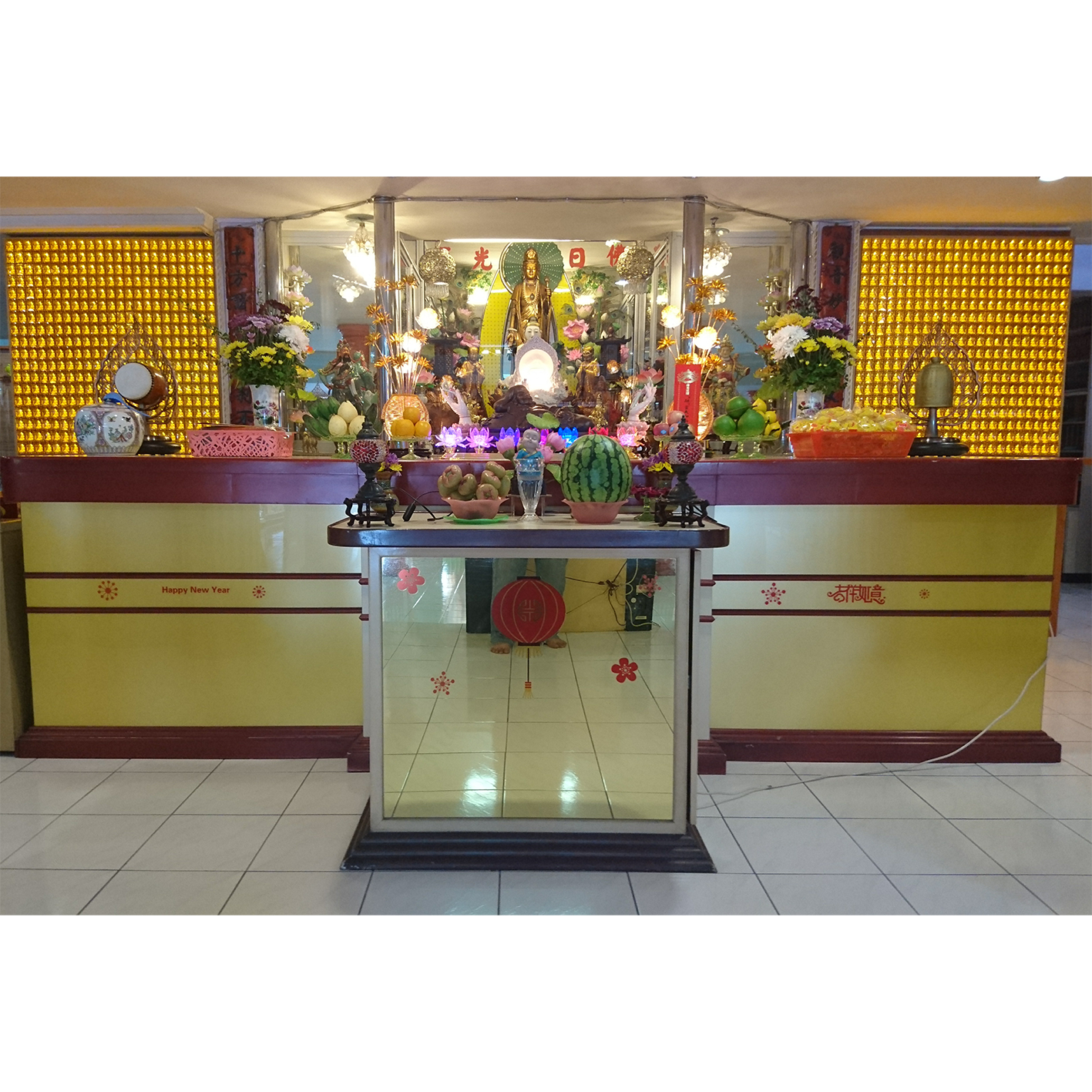 新加坡 . 药师灯