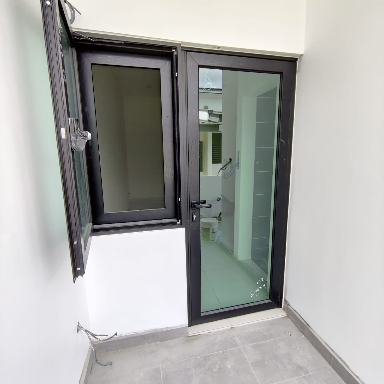 Window With Mesh