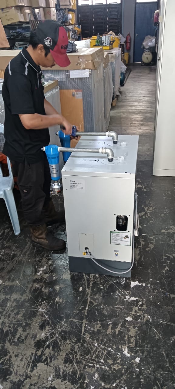 Installation Air Dryer and Air Filter 