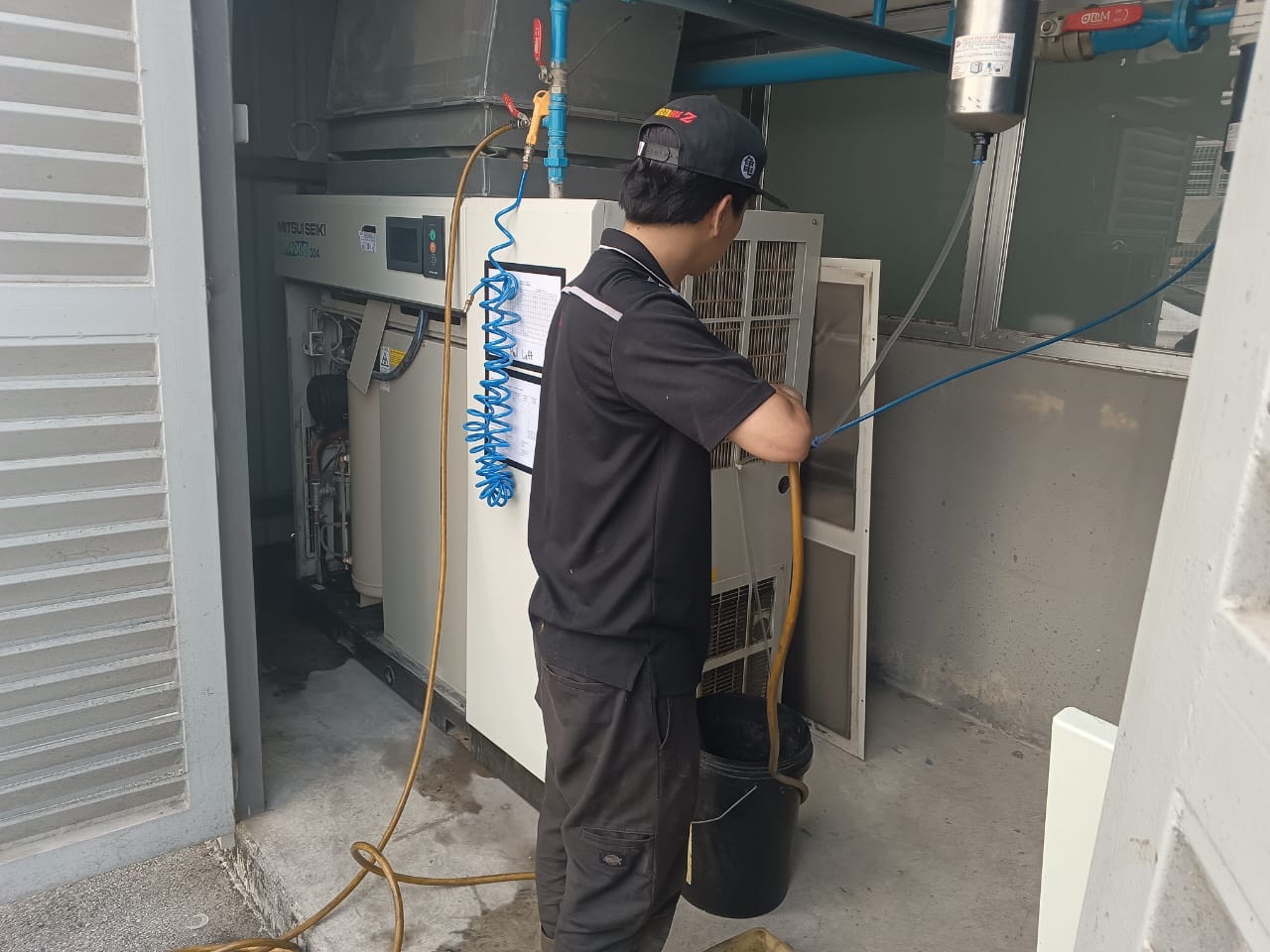 Service Mitsui Seiki Oil Free Inverter Type Air Compressor 