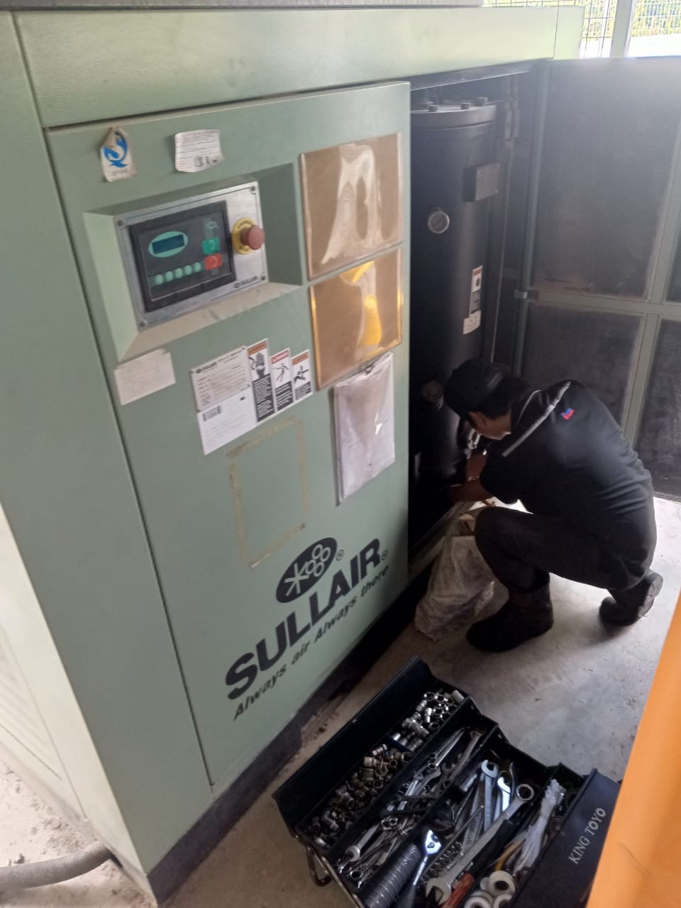 Service 100 HP SULLAIR Air Compressor AS7508