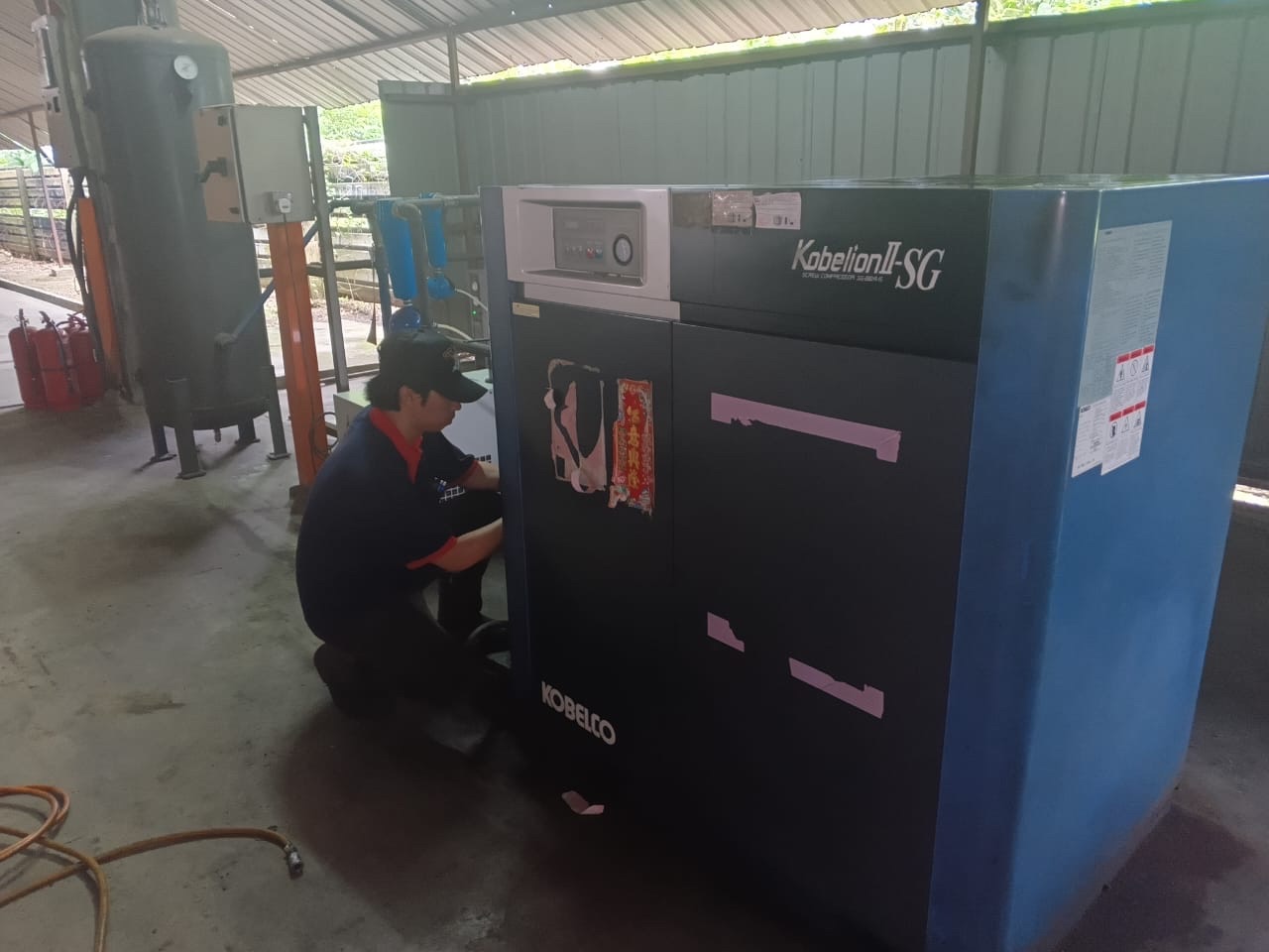 Service Kobelco Air Compressor 