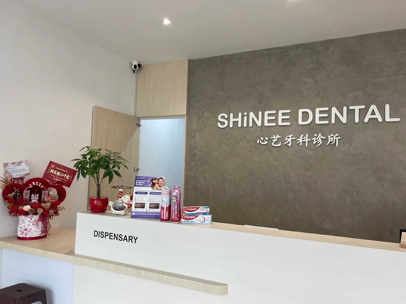 Teeth Whitening JB | Safe, Natural-Looking Results with Gentle Care