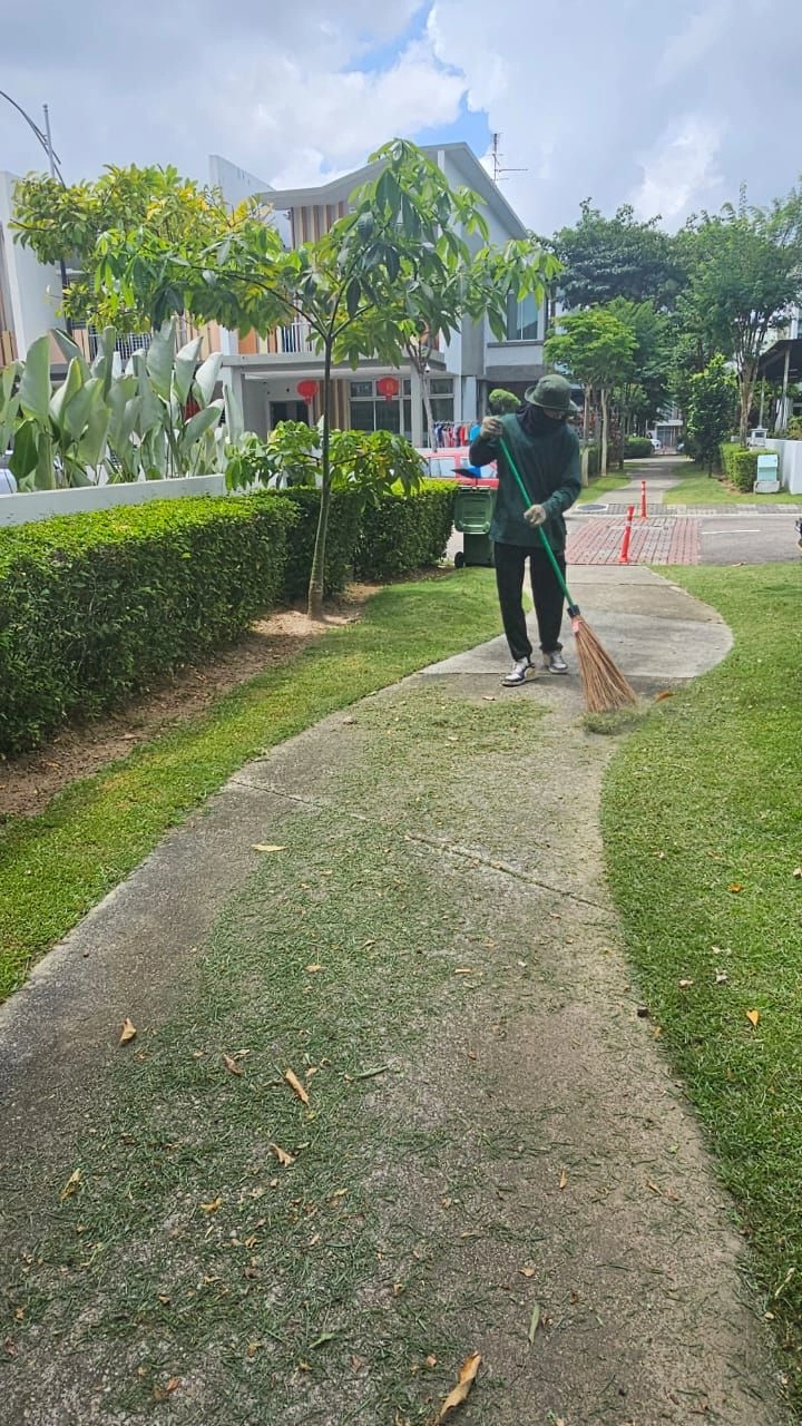 Landscape maintenance service for commercial property in Johor