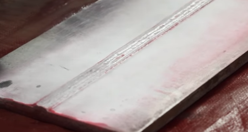 dye penetrant testing shows a test piece without defects