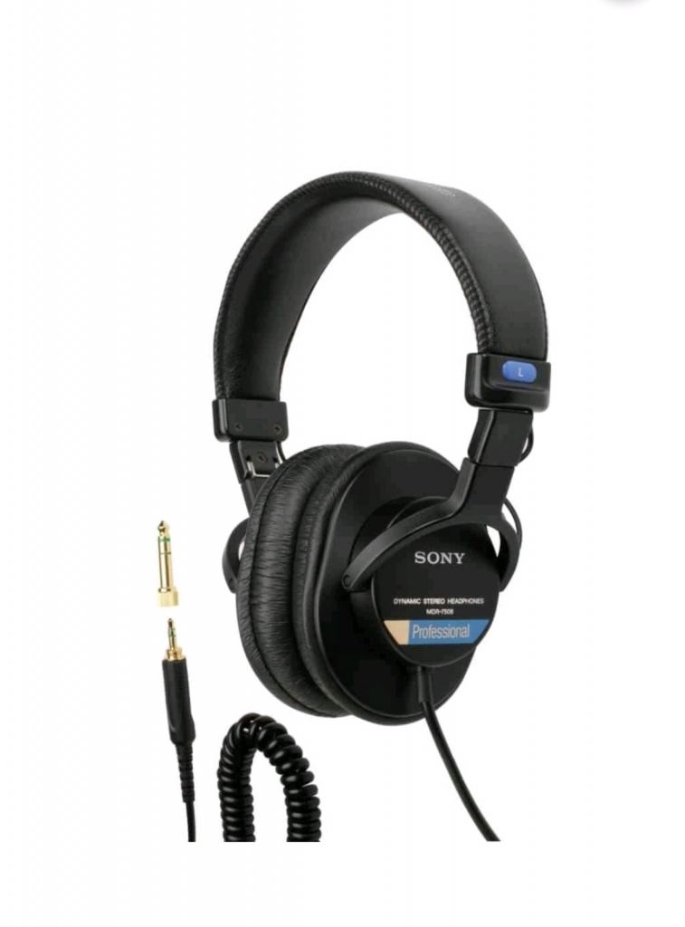 Sony MDR 7506 Close back professional headphones 
